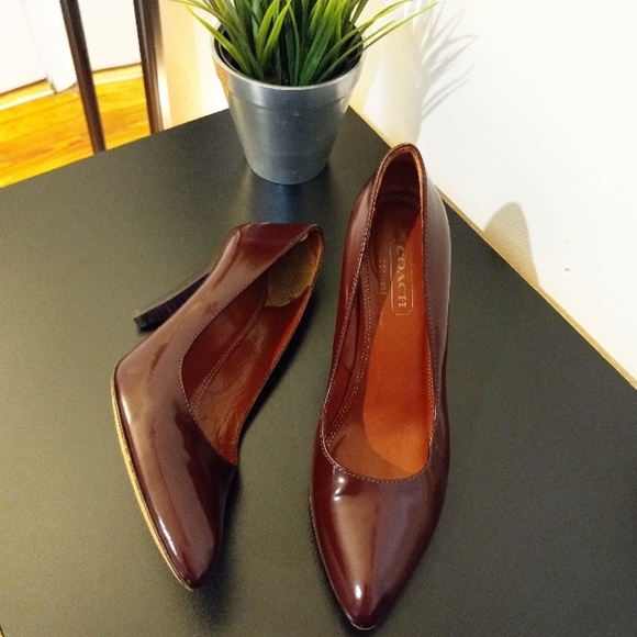 Coach heels - Picture 2 of 10